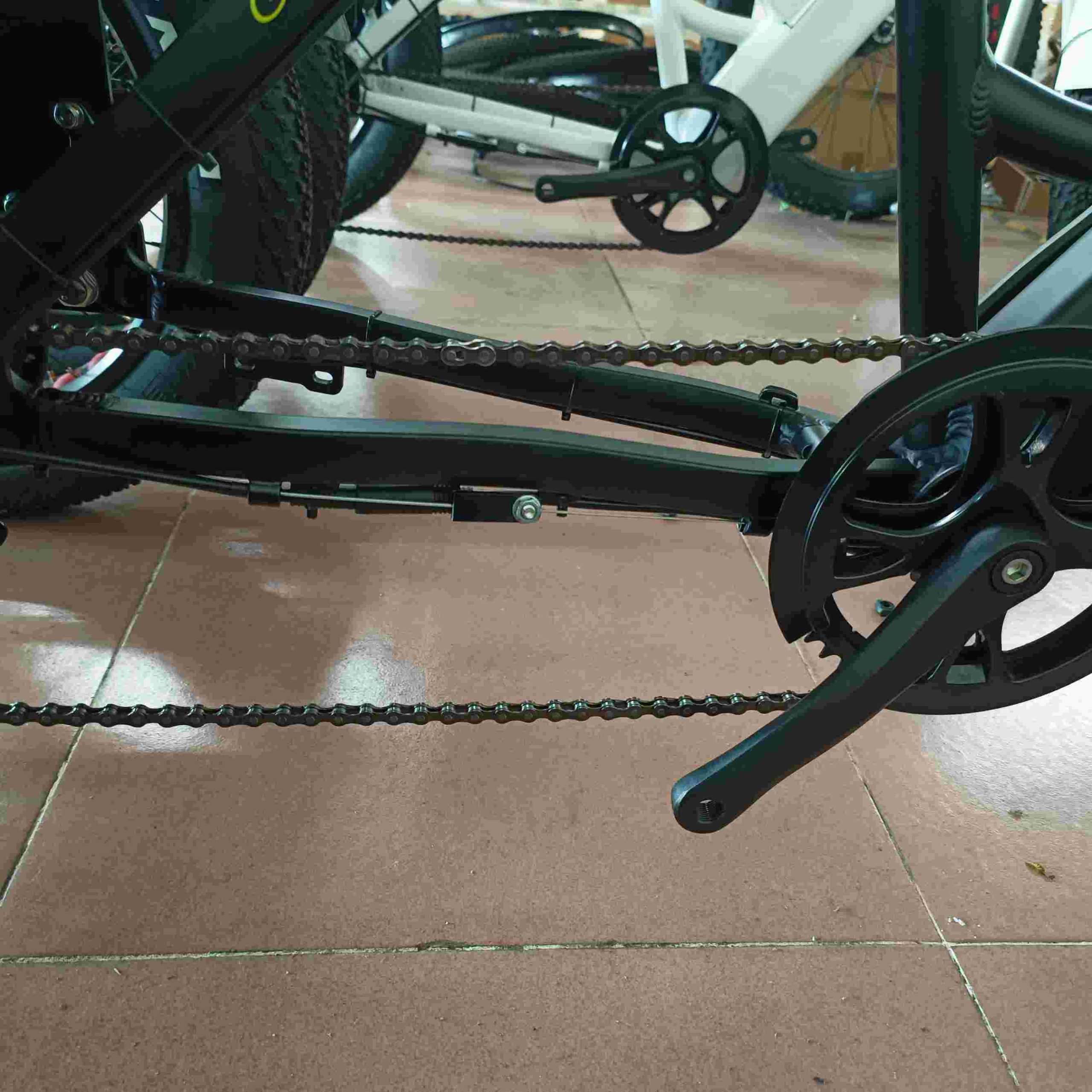 Catena E-Bike ad Alte Prestazioni – Acciaio Legato Premium, Basso Attrito, Adattamento Universale per Tutte le Biciclette Elettriche 3 Catena E-Bike ad Alte Prestazioni – Acciaio Legato Premium, Basso Attrito, Adattamento Universale per Tutte le Biciclette Elettriche - HOTEBIKE - 3